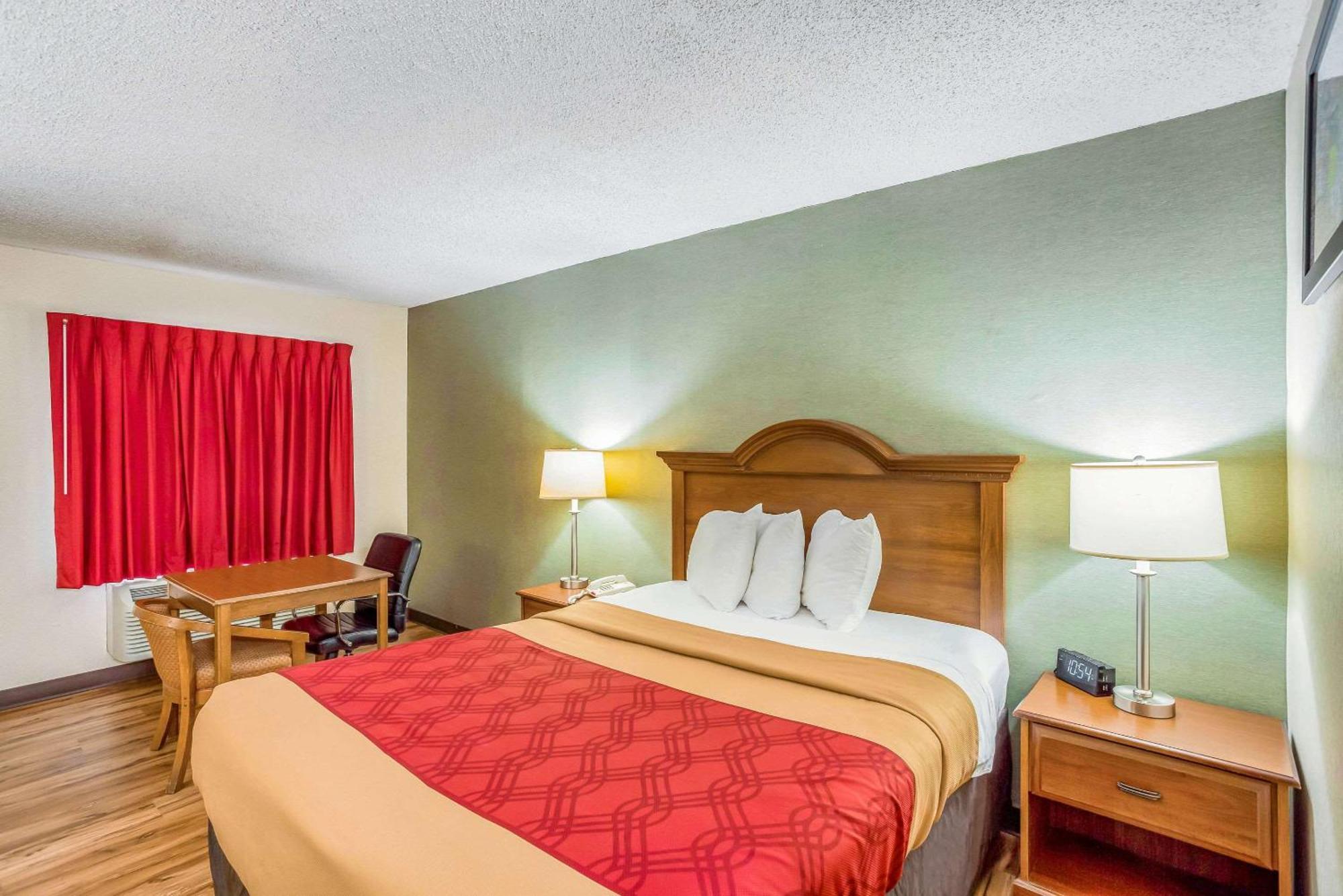 Econo Lodge Huntington - Barboursville University Area Exteriör bild