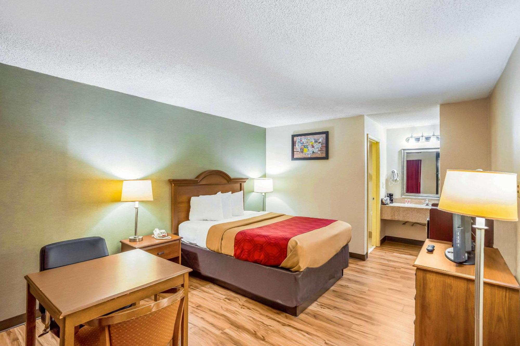 Econo Lodge Huntington - Barboursville University Area Exteriör bild